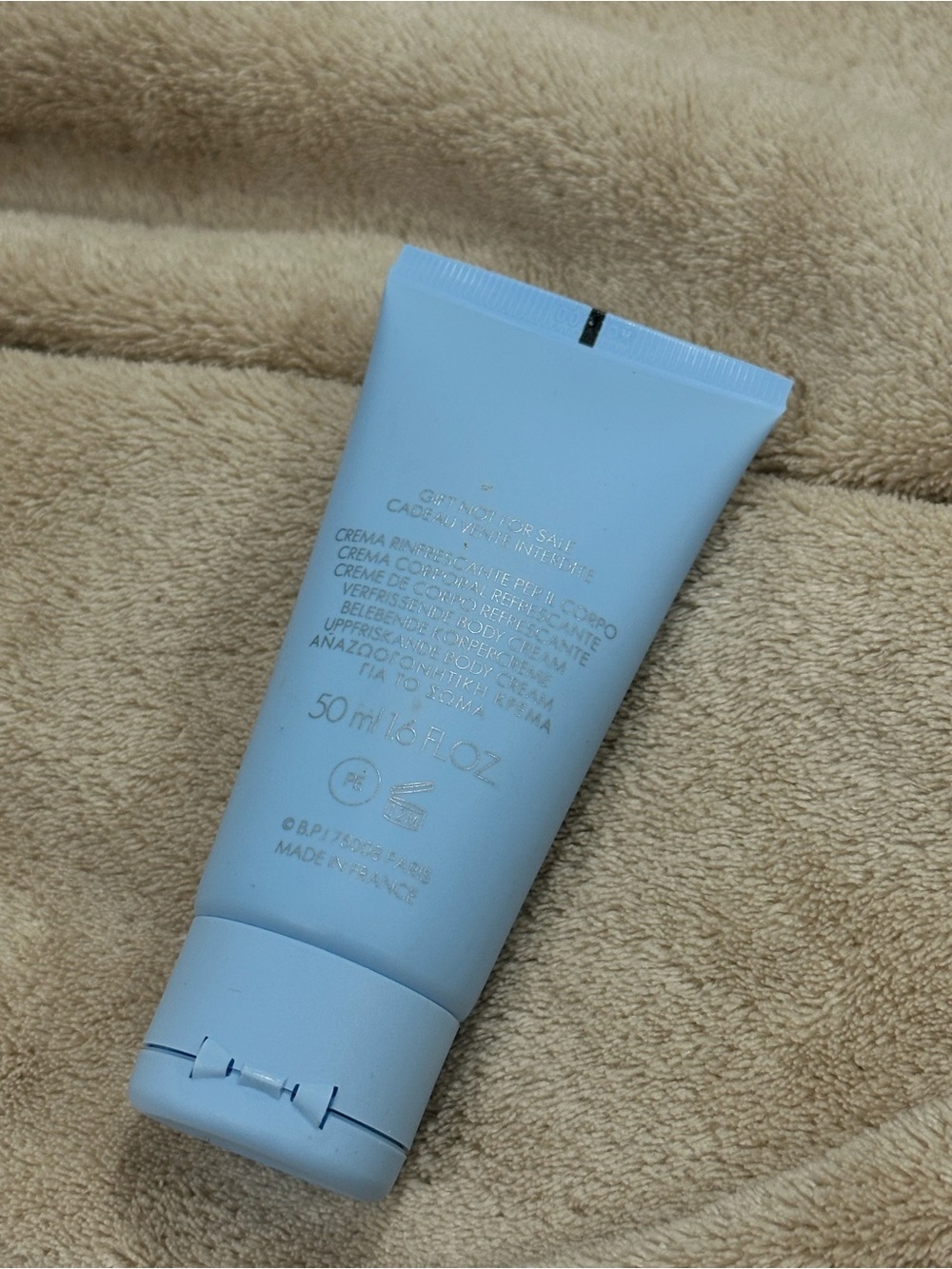 Dolce & Gabbana Light Blue Body Cream - Light Blue Tube - Picture 2 of 3